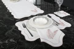 RUNNER YAPRAK NAKIŞLI KETEN EFEKTLİ PUDRA