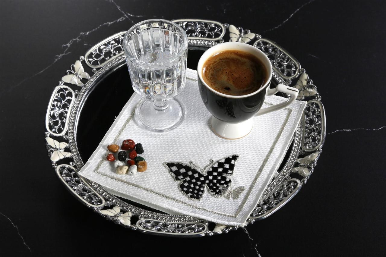 6 Lİ KOKTEYL PEÇETE MORİPOSA  NAKIŞLI KETEN EFEKTLİ KREM SİM