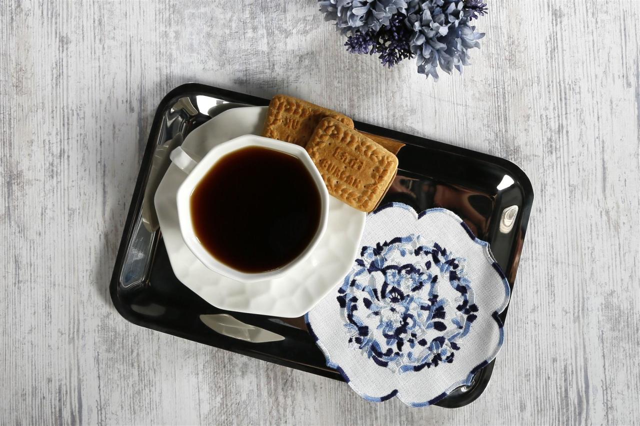 6 Lİ KOKTEYL PEÇETE FLORAL NAKIŞLI KETEN EFEKTLİ MAVİ