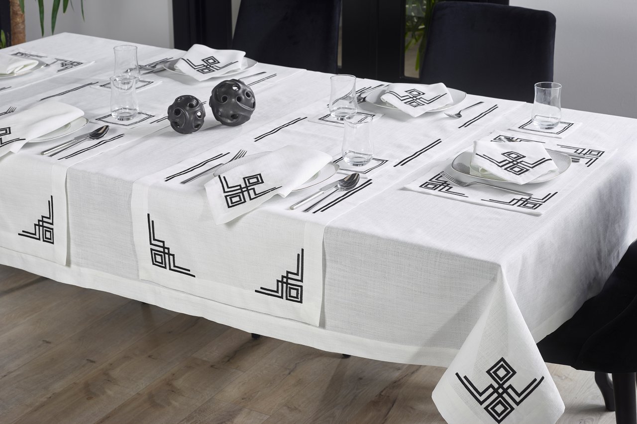 17 PARÇA MASA ÖRTÜSÜ SETİ  VALERİE NAKIŞLI  KETEN EFEKTLİ SİYAH