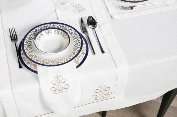 16 PARÇA MASA SETİ  ROYAL NAKIŞLI  KETEN EFEKTLİ TAŞ