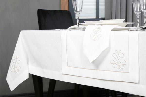 17 PARÇA MASA ÖRTÜSÜ SETİ ROYAL NAKIŞLI  KETEN EFEKTLİ KREM